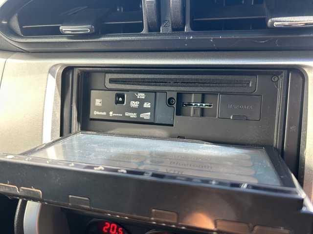 スバル ＢＲＺ S 大阪府 2013(平25)年 8.1万km クリスタルブラックシリカ ６ＭＴ　ＳＴｉエアロ　ＳＴｉマフラー　リアスポイラー　ＷＯＲＫ１８アルミホイール　前後ドラレコ　オートライト　スマートキー　フォグライト　プッシュスタート　シートカバー