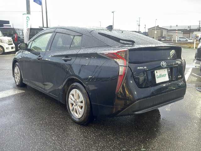 トヨタ プリウス Sセーフティプラス 新潟県 2018(平30)年 6.1万km アティチュードブラックマイカ 4WD/純正ナビ:NSZT-W66T/レーダークルーズコントロール/衝突軽減システム/前後コーナーセンサー/パーキングアシスト/レーンキ―プアシスト/ETC/ステアリングスイッチ/取扱説明書/保証書