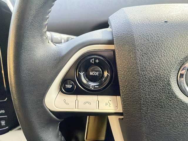 トヨタ プリウス Sセーフティプラス 新潟県 2018(平30)年 6.1万km アティチュードブラックマイカ 4WD/純正ナビ:NSZT-W66T/レーダークルーズコントロール/衝突軽減システム/前後コーナーセンサー/パーキングアシスト/レーンキ―プアシスト/ETC/ステアリングスイッチ/取扱説明書/保証書