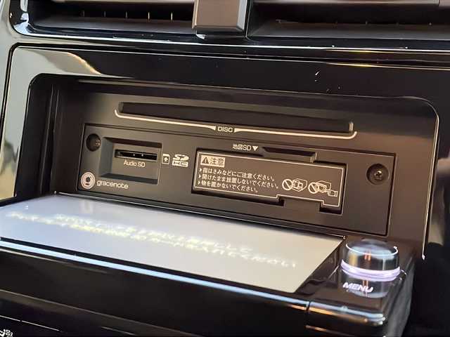 トヨタ プリウス Sセーフティプラス 新潟県 2018(平30)年 6.1万km アティチュードブラックマイカ 4WD/純正ナビ:NSZT-W66T/レーダークルーズコントロール/衝突軽減システム/前後コーナーセンサー/パーキングアシスト/レーンキ―プアシスト/ETC/ステアリングスイッチ/取扱説明書/保証書