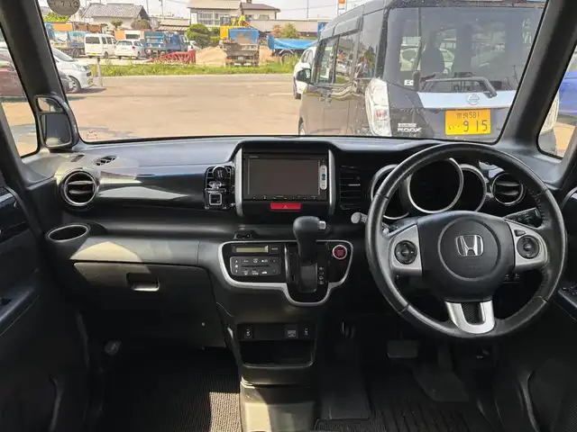 ホンダ Ｎ ＢＯＸ カスタム G ターボSSパッケージ 宮城県 2015(平27)年 8.6万km カトラリーシルバーM シティブレーキアクティブシステム/4WD/純正SDナビ/【CD・DVD・SD・ワンセグTV】/バックカメラ/両側パワースライドドア/クルーズコントロール/パドルシフト/前席シートヒーター/ステアリングスイッチ/横滑り防止装置/社外アルミ/オートライト/HIDヘッドライト/フォグライト/スマートキーX２/ETC