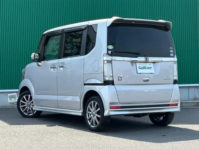 ホンダ Ｎ ＢＯＸ カスタム G ターボSSパッケージ 宮城県 2015(平27)年 8.6万km カトラリーシルバーM シティブレーキアクティブシステム/4WD/純正SDナビ/【CD・DVD・SD・ワンセグTV】/バックカメラ/両側パワースライドドア/クルーズコントロール/パドルシフト/前席シートヒーター/ステアリングスイッチ/横滑り防止装置/社外アルミ/オートライト/HIDヘッドライト/フォグライト/スマートキーX２/ETC