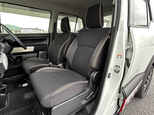 スズキ クロスビー HYBRID MZ 福岡県 2018(平30)年 9.2万km ピュアホワイトP ワンオーナー/社外メモリナビ【CN-RZ743W】/　(AM/FM/CD/DVD/Bluetooth/iPod/フルセグTV)/バックカメラ/スズキセーフティサポート/・レーザーレーダー/単眼カメラ/・デュアルセンサーブレーキサポート/・誤発進抑制機能/・車線逸脱警報/・ふらつき警報/・リヤパーキングセンサー/・後退時ブレーキサポート/・後方誤発進抑制機能/クルーズコントロール/オートライト/純正16インチアルミホイール/電格ウインカーミラー/前方ドライブレコーダー/純正ビルトインETC2.0/ASSURAレーダー探知機【AR-313EA】/パドルシフト/シートヒーター/シートバックテーブル×2/ISOFIX/保証書/取扱説明書/ナビ取扱説明書