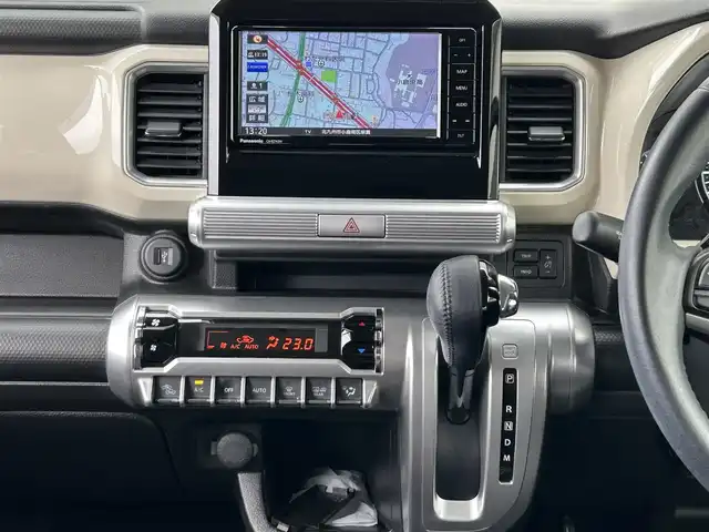 スズキ クロスビー HYBRID MZ 福岡県 2018(平30)年 9.2万km ピュアホワイトP ワンオーナー/社外メモリナビ【CN-RZ743W】/　(AM/FM/CD/DVD/Bluetooth/iPod/フルセグTV)/バックカメラ/スズキセーフティサポート/・レーザーレーダー/単眼カメラ/・デュアルセンサーブレーキサポート/・誤発進抑制機能/・車線逸脱警報/・ふらつき警報/・リヤパーキングセンサー/・後退時ブレーキサポート/・後方誤発進抑制機能/クルーズコントロール/オートライト/純正16インチアルミホイール/電格ウインカーミラー/前方ドライブレコーダー/純正ビルトインETC2.0/ASSURAレーダー探知機【AR-313EA】/パドルシフト/シートヒーター/シートバックテーブル×2/ISOFIX/保証書/取扱説明書/ナビ取扱説明書