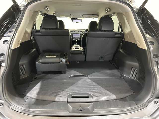 日産 エクストレイル 20Xi 愛媛県 2020(令2)年 3.1万km ダークメタルグレー ・９型ナビ/（フルセグＴＶ・ＢＴ・ＳＤ・ＣＤ・ＤＶＤ・ＦＭ・ＡＭ・ＵＳＢ）/・全方位カメラ　/・ＥＴＣ　/・前後ドラレコ　/・プロパイロット　/・レーンキープアシスト　/・衝突軽減ブレーキ　/・レーダークルーズコントロール/・パワーバックドア/・全席シートヒーター/・デジタルインナーミラー