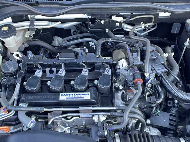 ホンダ シビック ハッチバック 山口県 2019(平31)年 6.6万km ホワイトオーキッドパール 純正SDナビ　【VXM-194VFi】/・Bluetooth接続/・DVD再生機能有/・フルセグテレビ/バックカメラ/ビルトインETC/パドルシフト/ホンダセンシング/・レーダークルーズコントロール/・車線維持支援システム/・路外逸脱抑制機能/・標識認識機能/・衝突軽減ブレーキ/シートヒーター/USB入力端子/純正フロアマット/スマートキー/プッシュスタート/スペアキー1本/純正18インチAW