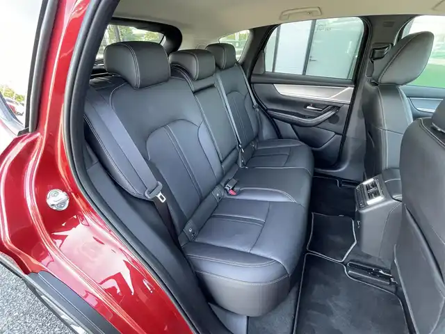マツダ ＣＸ－６０ XD Lパッケージ 道央・札幌 2023(令5)年 0.2万km ソウルレッドクリスタルM ４WD/BOSEサウンドシステム/純正メーカーナビ/AM/FM/BT/フルセグ/衝突被害軽減ブレーキ/横滑り防止装置/レーダークルーズコントロール/ダウンヒルアシストコントロール/レーンキープアシスト/クリアランスソナー/ブラインドスポットモニター/全方位カメラ/ビルトインETC/アイドリングストップ/Mi-DRIVE/パワーバックドア/前席パワーシート/D席メモリーシート/全席シートヒーター/レザーシート/革巻きステアリング/ステアリングリモコン/パドルシフト/ハンドルヒーター/AC100V/置くだけ充電/電動パーキング/オートブレーキホールド/プッシュスタート/スマートキー/LEDヘッドライト/オートライト/オートハイビーム/電動格納ミラー/ウィンカーミラー/純正フロアマット/ドアバイザー/スペアキー