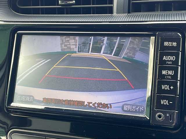 トヨタ アクア S スタイルブラック 徳島県 2018(平30)年 3.9万km シルバーM 純正7インチSDナビ/（Bluetooth/フルセグTV/CD/DVD/AM/FM）/バックカメラ/クリアランスソナー/オートライト/ステアリングリモコン/オートエアコン/ETC/純正ホイールキャップ/純正フロアマット/プッシュスタート/スマートキー/スペアキー