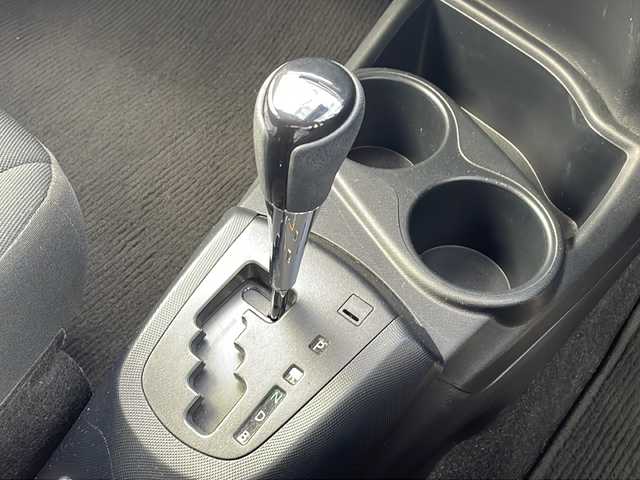 トヨタ アクア S スタイルブラック 徳島県 2018(平30)年 3.9万km シルバーM 純正7インチSDナビ/（Bluetooth/フルセグTV/CD/DVD/AM/FM）/バックカメラ/クリアランスソナー/オートライト/ステアリングリモコン/オートエアコン/ETC/純正ホイールキャップ/純正フロアマット/プッシュスタート/スマートキー/スペアキー