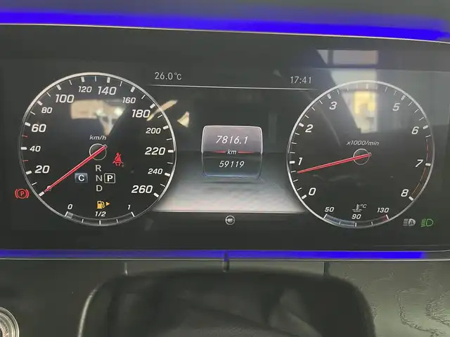 メルセデス・ベンツ Ｅ２５０ アバンギャルド スポーツ 兵庫県 2017(平29)年 6万km ダイヤモンドホワイト ・純正ナビ/・純正アルミホイール/・Bluetooth/・ACC/・TV/・前後ドラレコ/・パワートランク/・全席シートヒーター