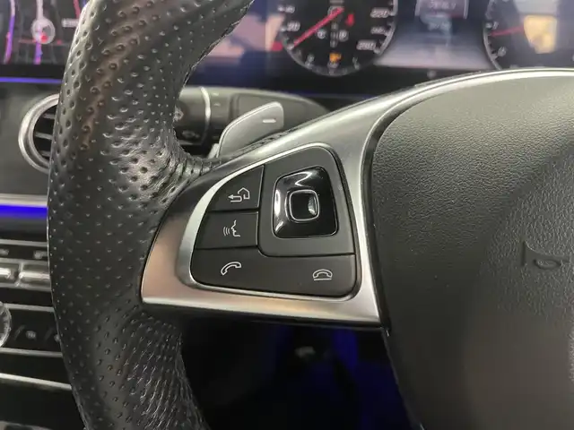 メルセデス・ベンツ Ｅ２５０ アバンギャルド スポーツ 兵庫県 2017(平29)年 6万km ダイヤモンドホワイト ・純正ナビ/・純正アルミホイール/・Bluetooth/・ACC/・TV/・前後ドラレコ/・パワートランク/・全席シートヒーター