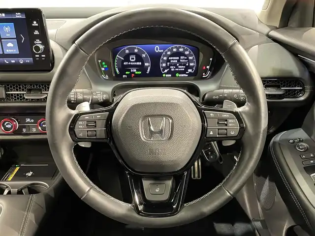 ホンダ ＺＲ－Ｖ ハイブリッド e:HEV Z 愛知県 2023(令5)年 1.4万km プラチナホワイトパール 純正9インチナビ/（Bluetooth/AM/FM/フルセグTV）/BOSEサウンド/衝突軽減ブレーキ/アラウンドビューモニター/レーダークルーズコントロール/ETC2.0/シートヒーター/LEDヘッドライト/ドライブレコーダー/ワイヤレス充電/ステアリングヒーター/パワーシート/電動リアゲート/コーナーセンサー/スマートキー/純正18インチAW
