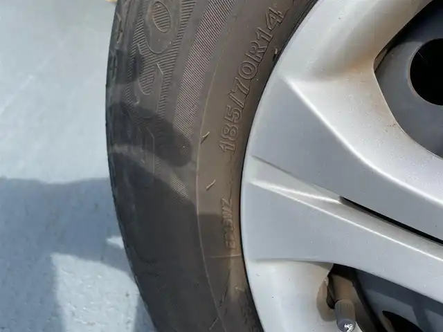 日産 ノート e－パワー X 東京都 2018(平30)年 2.6万km ブリリアントシルバー 走行支援/踏み間違い衝突防止アシスト/低速衝突軽減ブレーキ/LDW（車線逸脱警報）/インテリジェントエマージェンシーブレーキ/純正メモリーナビ（MM317D-W)/バックカメラ/ドライブレコーダー（DRY-ST2000)/ETC/エンジンプッシュボタン/スマートキー/電動格納ミラー/純正マット/スペアキー１本/保証書・取説