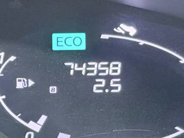 日産 セレナ HWS S HV Vセレ +SeftyⅡ 大阪府 2016(平28)年 7.4万km ダイヤモンドブラック 全方位カメラ　後席モニター　純正ナビＴＶ　クルコン　両側パワスラ　衝突軽減　ＥＴＣ　ドラレコ　レーンアシスト　クリアランスソナー　ＬＥＤヘッドライト　オートライト　スマートキー　プッシュスタート