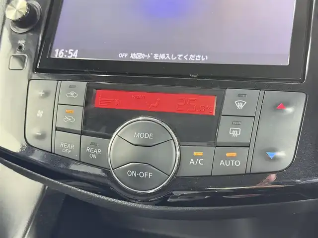 日産 セレナ HWS S HV Vセレ +SeftyⅡ 大阪府 2016(平28)年 7.4万km ダイヤモンドブラック 全方位カメラ　後席モニター　純正ナビＴＶ　クルコン　両側パワスラ　衝突軽減　ＥＴＣ　ドラレコ　レーンアシスト　クリアランスソナー　ＬＥＤヘッドライト　オートライト　スマートキー　プッシュスタート