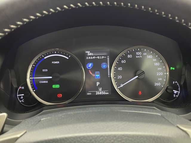レクサス ＩＳ 300h バージョンL 千葉県 2018(平30)年 2.7万km ソニックチタニウム 衝突軽減ブレーキ/レーダークルーズコントロール/レーンキープアシスト/純正メーカーナビ/BT フルセグ CD DVD ブルーレイ/バックカメラ/ビルトインETC/ブラインドスポットモニター/コーナーセンサー/前後ドライブレコーダー/パドルシフト/リアオートサンシェード/黒赤革シート/前席エアーシート/シートヒーター/オートライト/オートハイビーム/LEDヘッドライト/純正フロアマット/純正アルミホイール/プッシュスタート/スマートキー