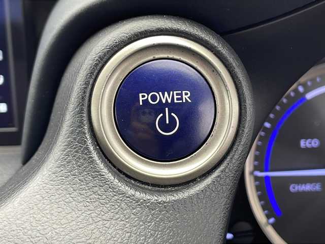 レクサス ＩＳ 300h バージョンL 千葉県 2018(平30)年 2.7万km ソニックチタニウム 衝突軽減ブレーキ/レーダークルーズコントロール/レーンキープアシスト/純正メーカーナビ/BT フルセグ CD DVD ブルーレイ/バックカメラ/ビルトインETC/ブラインドスポットモニター/コーナーセンサー/前後ドライブレコーダー/パドルシフト/リアオートサンシェード/黒赤革シート/前席エアーシート/シートヒーター/オートライト/オートハイビーム/LEDヘッドライト/純正フロアマット/純正アルミホイール/プッシュスタート/スマートキー