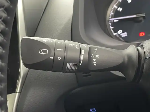 トヨタ ランドクルーザー プラド TX Lパッケージ ブラックED 埼玉県 2023(令5)年 0.7万km ホワイトパールクリスタルシャイン サンルーフ　純正９型ナビ　全方位カメラ　シートヒーター　エアシート　ＬＥＤヘッドライト　ＢＳＭ　ＥＴＣ　フルセグ　追従走行　ＭＴモード付ＡＴ　電動格納サードシート　ルーフレール　オートハイビーム
