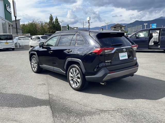 トヨタ ＲＡＶ４ G Zパッケージ 山梨県 2021(令3)年 5.4万km アティチュードブラックマイカ ４WD/純正９型ナビ　/デジタルインナミラー　/フルセグ　/ＥＴＣ　/バックカメラ　　/置くだけ充電　/ＢＳＭ　/衝突軽減装置/Ｂｌｕｅｔｏｏｔｈ接続　/前後ドラレコ　/前席シートヒーター　/メモリ付きパワーシート