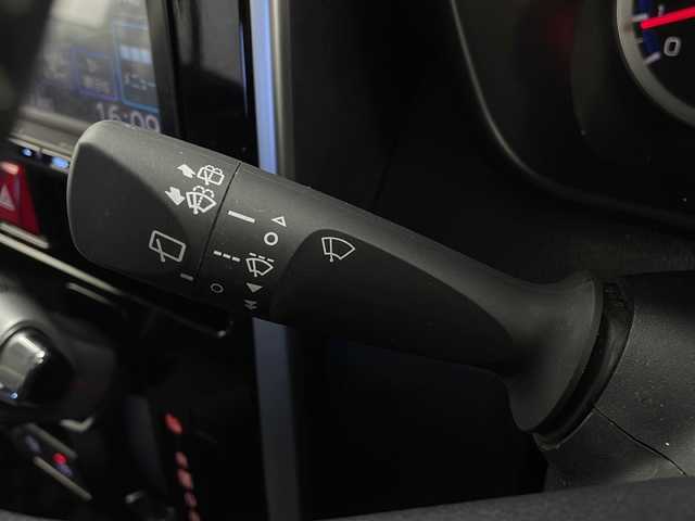 トヨタ ルーミー カスタムG－T 栃木県 2022(令4)年 2.5万km パールホワイトⅢ ワンオーナー/社外９インチSDナビ・フルセグ・DVD・CD・SD・MSV・USB・Bluetoorh/アラウンドビューカメラ/ビルトインETC/革巻きステアリング/ステアリングリモコン/クルーズコントロール/社外ミラー型ドライブレコーダー/オートホールドメモリー機能/スマートアシスト/前席シートヒーター/シートバックテーブル（運転席・助手席背面）/純正１５インチアルミ/フロアマット/ドアバイザー/新車時保証書/取扱説明書/スマートキー×2