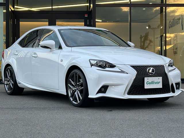 レクサス ＩＳ 300h Fスポーツ 愛媛県 2014(平26)年 8.9万km ホワイトノーヴァガラスフレーク 純正ナビ（Bluetooth/フルセグTV）/バックカメラ/クルーズコントロール/ETC/サンルーフ/前方ドライブレコーダー/パドルシフト/ブラックハーフレザー/シートヒーター/純正18インチアルミホイール/純正フロアマット/パワーシート/LEDヘッドライト/フォグランプ/ABS/カーテンエアバッグ