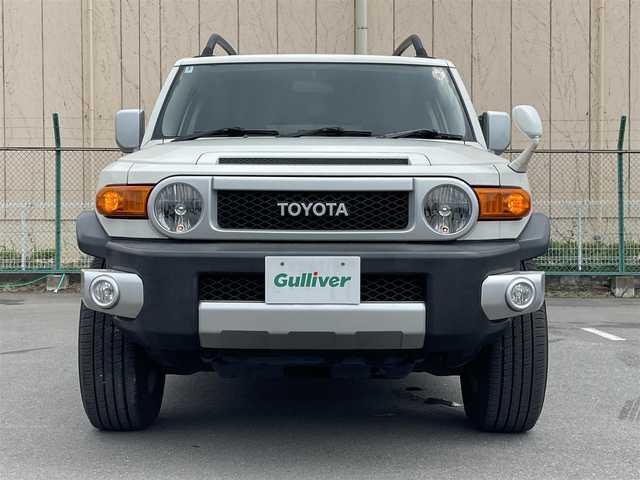 トヨタ ＦＪクルーザー オフロードパッケージ 東京都 2016(平28)年 15万km ホワイト ケンウッドナビ/バックモニター/クリアランスソナー/クルーズコントロール/横滑り防止措置/リヤデフロック/ステアリングスイッチ/フォグランプ/ヘッドライトレベライザー/オートウィンドウ