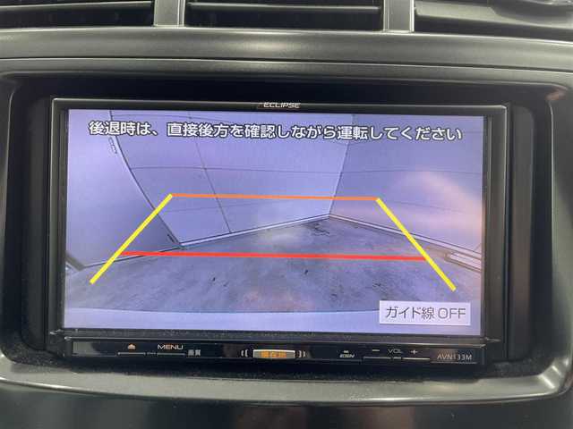 トヨタ プリウス α S 沖縄県 2014(平26)年 6.9万km ホワイトパールクリスタルシャイン (株)IDOMが運営する【じしゃロンコザ店】の自社ローン専用車両になりますこちらは現金またはオートローンご利用時の価格です。自社ローンご希望の方は別途その旨お申付け下さい/・社外ナビ/・TV/・バックカメラ/・ETC/・スマートキー/・プッシュスタート/・純正アルミホイール/・社外フロアマット/・オートライト