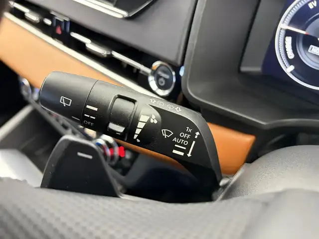 三菱 アウトランダー ＰＨＥＶ P 愛知県 2022(令4)年 2.8万km ブラックダイヤモンド ワンオーナー/プレミアムサウンド（BOSE)/e-Assist/純正メモリーナビ/（Bluetooth/Android Auto)/前後ドライブレコーダー/ヘッドアップディスプレイ/パノラマビューモニター/ブラインドスポットモニター/デジタルインナーミラー/全席シートヒーター/ステアリングヒーター/本革ステアリング/パワーバックドア/オートハイビーム/ワイヤレス充電/純正20インチAW