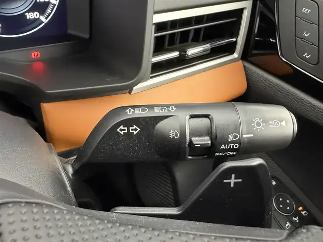三菱 アウトランダー ＰＨＥＶ P 愛知県 2022(令4)年 2.8万km ブラックダイヤモンド ワンオーナー/プレミアムサウンド（BOSE)/e-Assist/純正メモリーナビ/（Bluetooth/Android Auto)/前後ドライブレコーダー/ヘッドアップディスプレイ/パノラマビューモニター/ブラインドスポットモニター/デジタルインナーミラー/全席シートヒーター/ステアリングヒーター/本革ステアリング/パワーバックドア/オートハイビーム/ワイヤレス充電/純正20インチAW