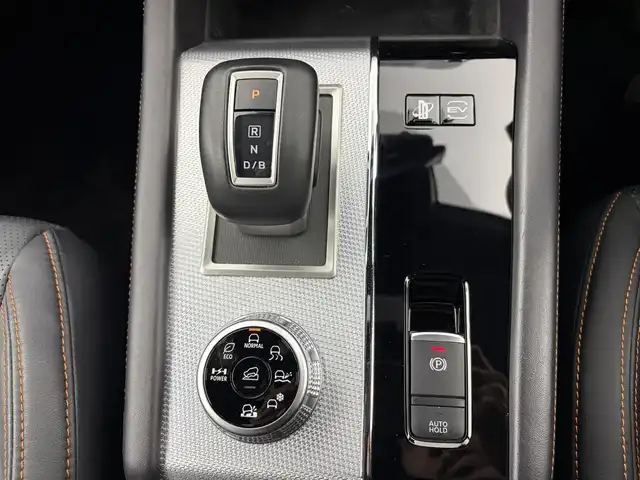 三菱 アウトランダー ＰＨＥＶ P 愛知県 2022(令4)年 2.8万km ブラックダイヤモンド ワンオーナー/プレミアムサウンド（BOSE)/e-Assist/純正メモリーナビ/（Bluetooth/Android Auto)/前後ドライブレコーダー/ヘッドアップディスプレイ/パノラマビューモニター/ブラインドスポットモニター/デジタルインナーミラー/全席シートヒーター/ステアリングヒーター/本革ステアリング/パワーバックドア/オートハイビーム/ワイヤレス充電/純正20インチAW