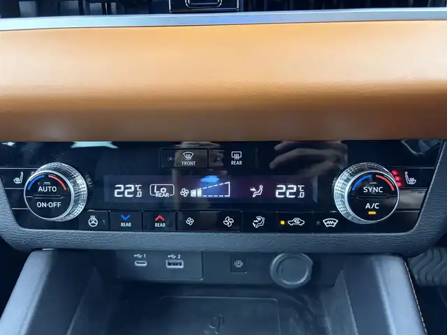 三菱 アウトランダー ＰＨＥＶ P 愛知県 2022(令4)年 2.8万km ブラックダイヤモンド ワンオーナー/プレミアムサウンド（BOSE)/e-Assist/純正メモリーナビ/（Bluetooth/Android Auto)/前後ドライブレコーダー/ヘッドアップディスプレイ/パノラマビューモニター/ブラインドスポットモニター/デジタルインナーミラー/全席シートヒーター/ステアリングヒーター/本革ステアリング/パワーバックドア/オートハイビーム/ワイヤレス充電/純正20インチAW