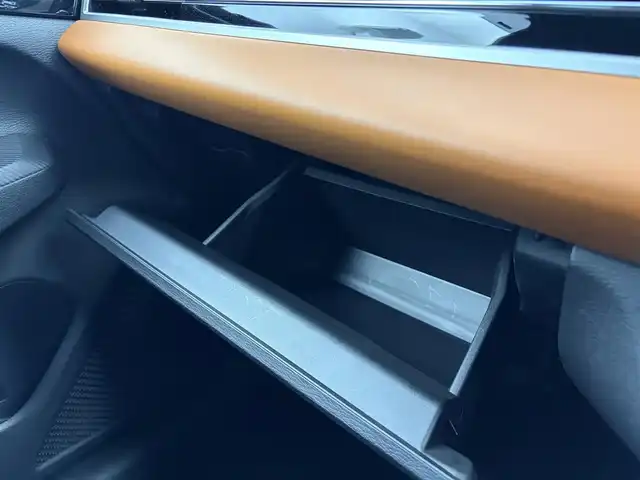 三菱 アウトランダー ＰＨＥＶ P 愛知県 2022(令4)年 2.8万km ブラックダイヤモンド ワンオーナー/プレミアムサウンド（BOSE)/e-Assist/純正メモリーナビ/（Bluetooth/Android Auto)/前後ドライブレコーダー/ヘッドアップディスプレイ/パノラマビューモニター/ブラインドスポットモニター/デジタルインナーミラー/全席シートヒーター/ステアリングヒーター/本革ステアリング/パワーバックドア/オートハイビーム/ワイヤレス充電/純正20インチAW