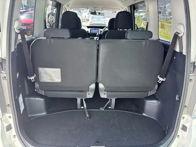 トヨタ ノア Si 福岡県 2011(平23)年 7.3万km ホワイトパールクリスタルシャイン プッシュスタートボタン/スマートキー/HDDナビ/Bluetoothオーディオ/ワンセグTV/バックカメラ/ETC/純正アルミホイール