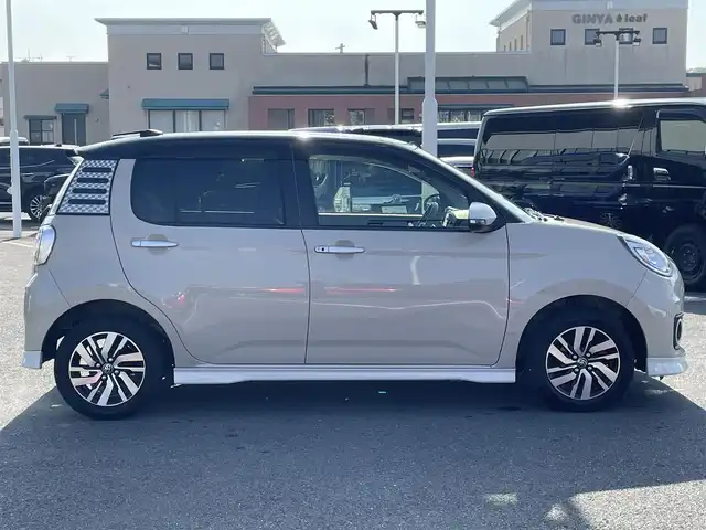 トヨタ パッソ モーダ　Gパッケージ 長崎県 2016(平28)年 6.9万km ブラックマイカメタリック/パウダリーベージュメタリック 2トーン 純正SDナビ/CD/DVD/BT/フルセグTV/バックカメラ/衝突被害軽減システム/革調シートカバー/純正エアロ/ドライブレコーダー/LEDヘッドライト/LEDフォグライト/オートライト/ETC