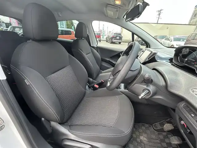 プジョー ２０８ スタイル 愛知県 2018(平30)年 3.4万km 白 純正ディスプレイオーディオ/Bluetooth/バックカメラ/クルーズコントロール/ETC/ウィンカーミラー/フォグライト/社外フロアマット