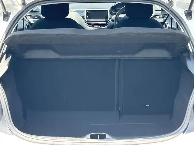 プジョー ２０８ スタイル 愛知県 2018(平30)年 3.4万km 白 純正ディスプレイオーディオ/Bluetooth/バックカメラ/クルーズコントロール/ETC/ウィンカーミラー/フォグライト/社外フロアマット