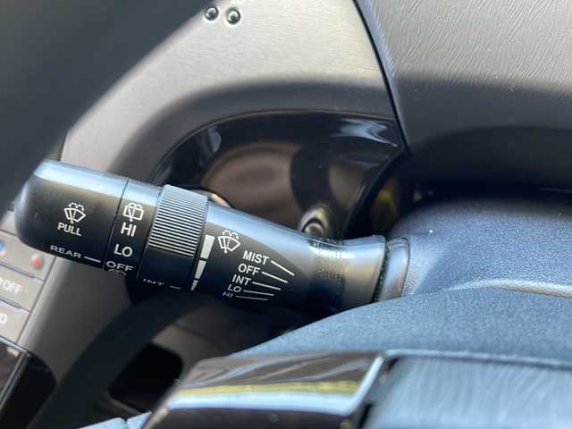 トヨタ プリウス S　マイコーデ 福島県 2013(平25)年 11.7万km ブラック 登録時走行距離：116/234km/モデリスタエアロ（フロントバンパー）/レザーシート（黒革）/ディーラー純正SDナビ/（CD/DVD/フルセグTV/AM/FM）/PUSHスタート/電格ミラー/ウィンカーミラー/フロアマット/HIDヘッドライト/フォグランプ/スマートキー/エンジンスターター/ステアリングスイッチ/ダブルエアバック/純正AW/ドアバイザー/取扱説明書/保証書