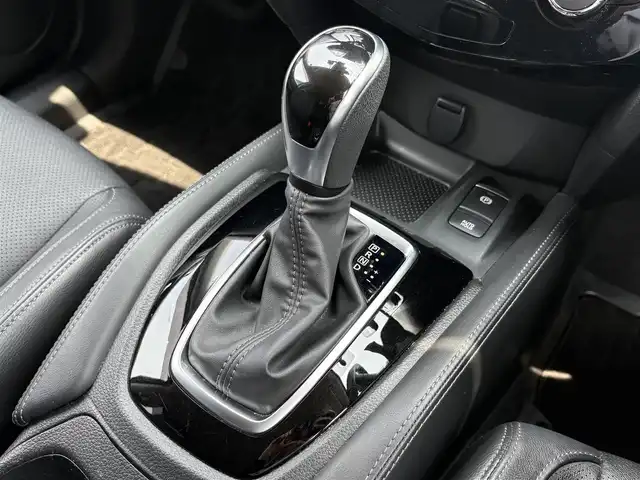 日産 エクストレイル 20Xi レザーED Vセレクション 徳島県 2021(令3)年 3.4万km ダイヤモンドブラック 9インチフローティングナビ　CN-F1D9VD/　AM/FM/BT/SD/DISC/USB/フルセグ/iPod/Memory Music/前後ドライブレコーダー　VREC-D2700D/バックカメラ/全方位カメラ/黒革パワーシート/パワーバックドア/全席シートヒーター/ルーフレール/追従式クルーズコントロール/デジタルインナーミラー/純正18インチアルミホイール/純正フロアマット/ドアバイザー/ヒーテッドミラー/オートブレーキホールド/SPORT MODE/ECO MODE/プロパイロット/スペアキー/取扱説明書/新車時保証書