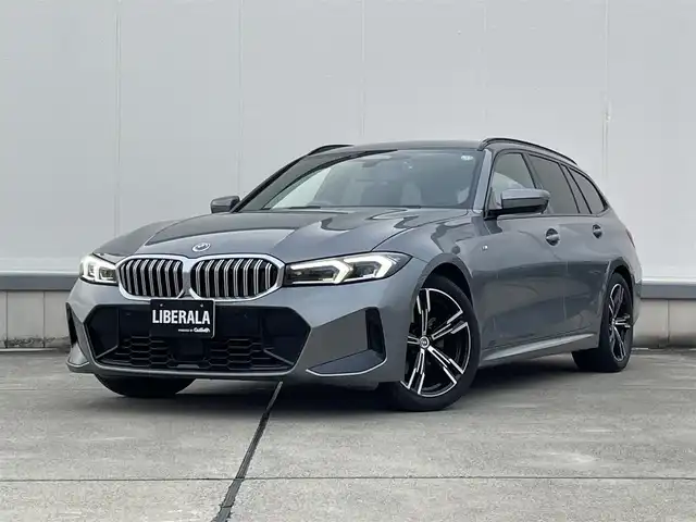 ＢＭＷ ３２０ｄ xDrive ツーリング Mスポーツ 東京都 2022(令4)年 3.9万km グレー 純正ナビ/AppleCarplay/バックカメラ/ハーフレザーシート/シートヒーター/ヘッドアップディスプレイ/アダプティブクルーズコントロール/ブラインドスポットモニター/衝突被害軽減ブレーキ/レーンキープアシスト/前後ドライブレコーダー/ワイヤレス充電/アンビエントライト/パワーバックドア/ステアリングスイッチ/サイドエアバック