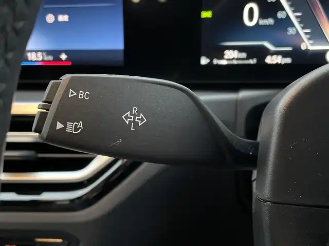 ＢＭＷ ３２０ｄ xDrive ツーリング Mスポーツ 東京都 2022(令4)年 3.9万km グレー 純正ナビ/AppleCarplay/バックカメラ/ハーフレザーシート/シートヒーター/ヘッドアップディスプレイ/アダプティブクルーズコントロール/ブラインドスポットモニター/衝突被害軽減ブレーキ/レーンキープアシスト/前後ドライブレコーダー/ワイヤレス充電/アンビエントライト/パワーバックドア/ステアリングスイッチ/サイドエアバック