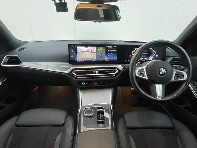 ＢＭＷ ３２０ｄ xDrive ツーリング Mスポーツ 東京都 2022(令4)年 3.9万km グレー 純正ナビ/AppleCarplay/バックカメラ/ハーフレザーシート/シートヒーター/ヘッドアップディスプレイ/アダプティブクルーズコントロール/ブラインドスポットモニター/衝突被害軽減ブレーキ/レーンキープアシスト/前後ドライブレコーダー/ワイヤレス充電/アンビエントライト/パワーバックドア/ステアリングスイッチ/サイドエアバック