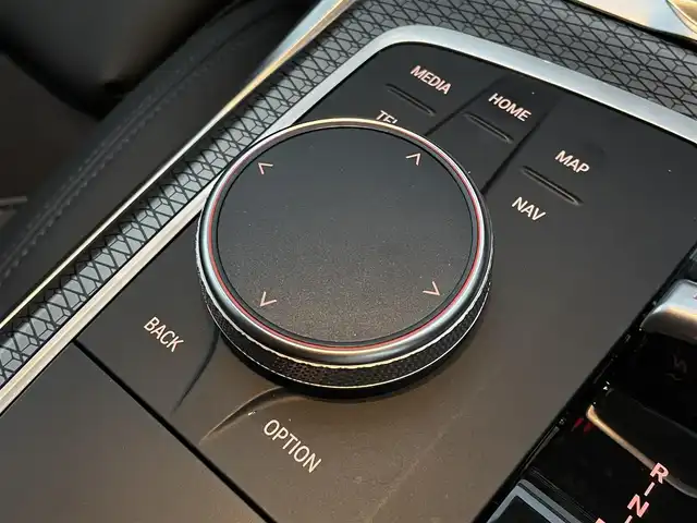 ＢＭＷ ３２０ｄ xDrive ツーリング Mスポーツ 東京都 2022(令4)年 3.9万km グレー 純正ナビ/AppleCarplay/バックカメラ/ハーフレザーシート/シートヒーター/ヘッドアップディスプレイ/アダプティブクルーズコントロール/ブラインドスポットモニター/衝突被害軽減ブレーキ/レーンキープアシスト/前後ドライブレコーダー/ワイヤレス充電/アンビエントライト/パワーバックドア/ステアリングスイッチ/サイドエアバック