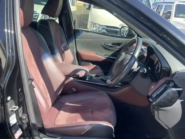 トヨタ クラウン ハイブリッド RS アドバンス 大阪府 2018(平30)年 11.9万km プレシャスブラックパール 純正ナビ/-Bluetooth/フルセグTV/FM/AM/衝突被害軽減ブレーキ/レーンアシストキープ/レーダークルーズコントロール/ブラウンレザー革シート/パワーシート/クリアランスソナー/純正ビルトインETC/バックカメラ/オートホールド/オートマチックハイビーム/パーキングアシスト/プッシュスタート/スマートキー/純正１８インチAW