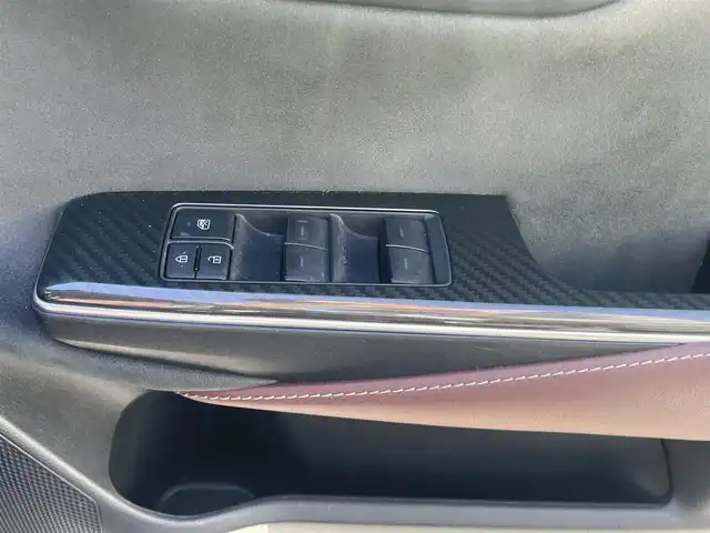 トヨタ クラウン ハイブリッド RS アドバンス 大阪府 2018(平30)年 11.9万km プレシャスブラックパール 純正ナビ/-Bluetooth/フルセグTV/FM/AM/衝突被害軽減ブレーキ/レーンアシストキープ/レーダークルーズコントロール/ブラウンレザー革シート/パワーシート/クリアランスソナー/純正ビルトインETC/バックカメラ/オートホールド/オートマチックハイビーム/パーキングアシスト/プッシュスタート/スマートキー/純正１８インチAW