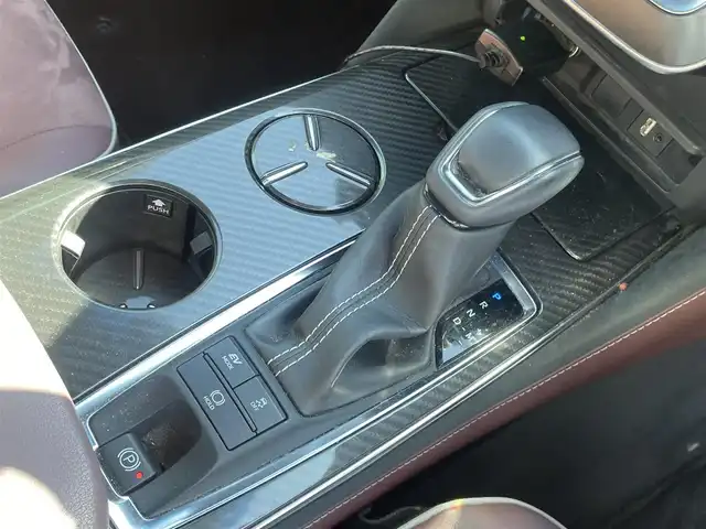 トヨタ クラウン ハイブリッド RS アドバンス 大阪府 2018(平30)年 11.9万km プレシャスブラックパール 純正ナビ/-Bluetooth/フルセグTV/FM/AM/衝突被害軽減ブレーキ/レーンアシストキープ/レーダークルーズコントロール/ブラウンレザー革シート/パワーシート/クリアランスソナー/純正ビルトインETC/バックカメラ/オートホールド/オートマチックハイビーム/パーキングアシスト/プッシュスタート/スマートキー/純正１８インチAW