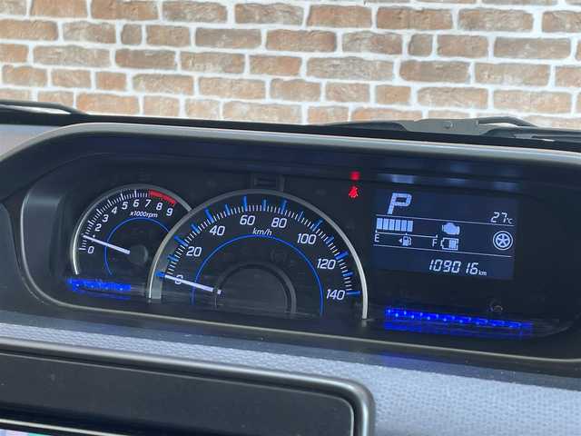 スズキ ワゴンＲ HYBRID FZ 岩手県 2018(平30)年 10.9万km ピュアホワイトP ４WD/カラーヘッドアップディスプレイ/シートヒーター/衝突被害軽減ブレーキ/レーンアシスト/バックカメラ/横滑り防止装置/純正ナビ（Bluetooth CD DVD USB フルセグ）/ETC/横滑り防止装置/オートハイビーム/LEDヘッドライト/純正１４インチアルミホイール/ドアミラーウインカー/ベンチシート