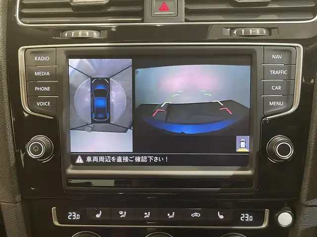 フォルクスワーゲン ゴルフ TSIハイライン 新潟県 2016(平28)年 0.4万km パシフィックブルーM オプション/レザーシートパッケージ/-パワーシート/-パワーランバーサポート/-シートヒーター/-シートアンダートレー/DCCパッケージ/-アダプティブシャシーコントロール/-17インチアルミホイール5ダブルスポーク/DiscoverProパッケージ/-純正ナビ(CD/DVD/Bluetooth/USB/フルセグTV)/-ETC2.0/主要装備/プリクラッシュブレーキシステム/レーンキープアシストシステム/ブラインドスポットディテクション/ドライブレコーダー/HIDヘッドライト/コーナーセンサー/バックカメラ