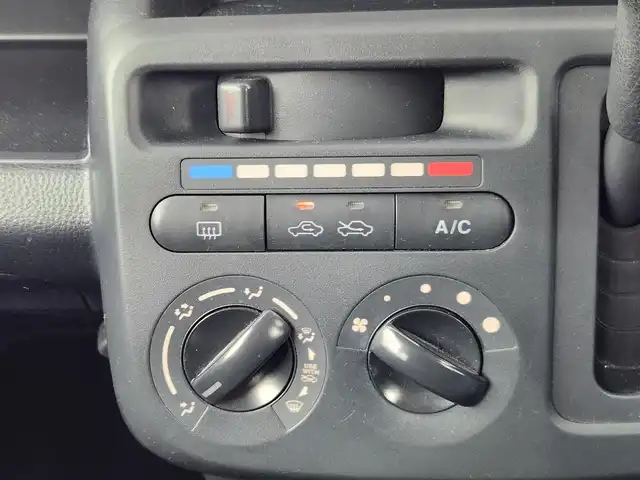 スズキ ＭＲワゴン エコ L 大分県 2012(平24)年 10.6万km パールホワイト ・SDナビゲーション（AVN112M）/・電動格納ミラー/・プッシュスタート/・ヘッドライトレベライザー/・純正フロアマット/・純正ドアバイザー/・スマートキー/・アイドリングストップ/・取扱説明書/・スペアキー１本