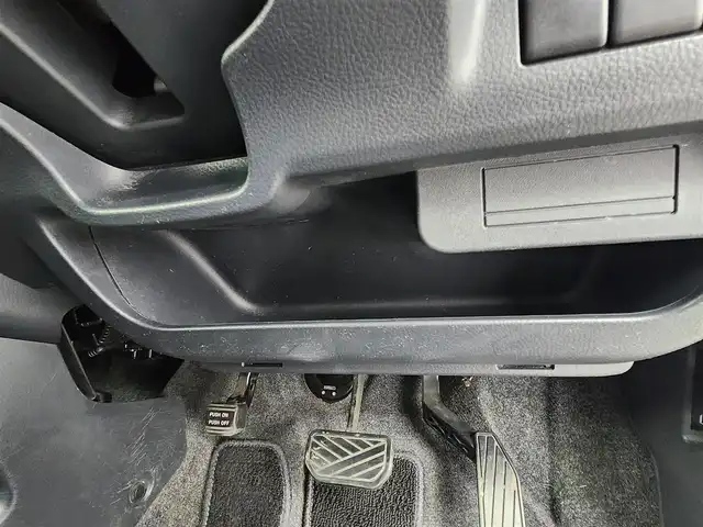 スズキ ＭＲワゴン エコ L 大分県 2012(平24)年 10.6万km パールホワイト ・SDナビゲーション（AVN112M）/・電動格納ミラー/・プッシュスタート/・ヘッドライトレベライザー/・純正フロアマット/・純正ドアバイザー/・スマートキー/・アイドリングストップ/・取扱説明書/・スペアキー１本