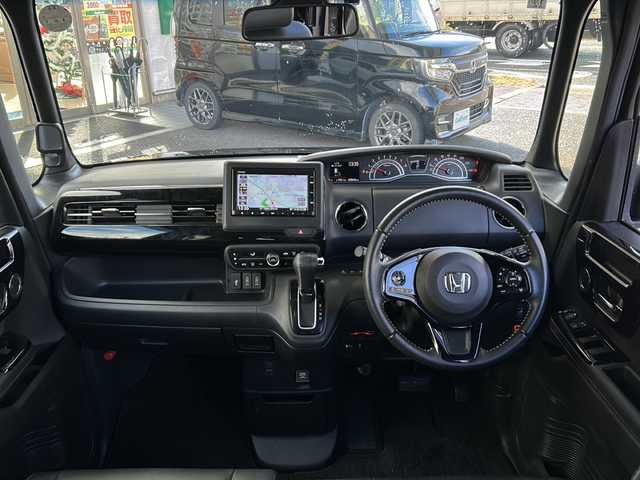 ホンダ Ｎ ＢＯＸ カスタム L ターボ 兵庫県 2021(令3)年 3.1万km クリスタルブラックパール ワンオーナー/ターボ/ホンダセンシング/アダプティブクルーズ/純正ナビ/バックカメラ/ETC/両側パワースライドドア/パーキングセンサー/パドルシフト/LEDヘッドランプ/LEDフロントフォグランプ/ロールサンシェイド（後席）/シートバックテーブル（運転席/助手席）/スペアキー/保証書/取扱説明書/合皮ハーフレザーシート/シートヒーター（D席N席）/純正15インチAW